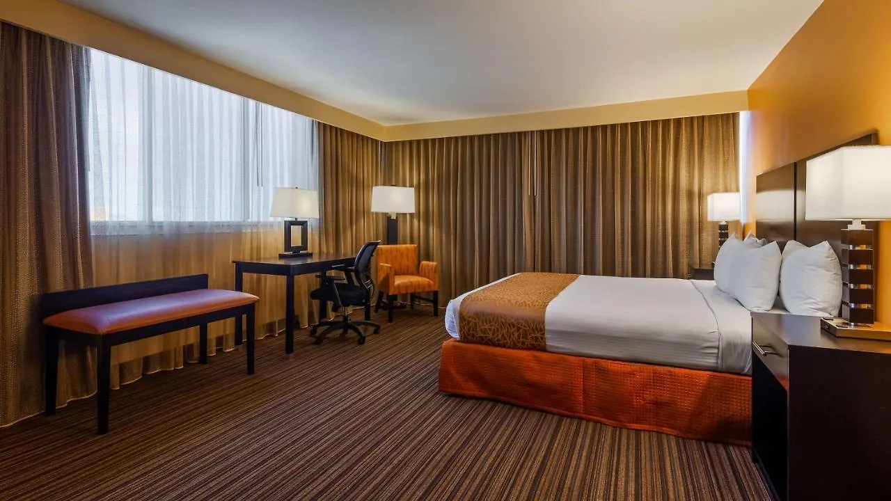 Best Western The Plaza Hotel Honolulu Airport - Free Breakfast 3*,